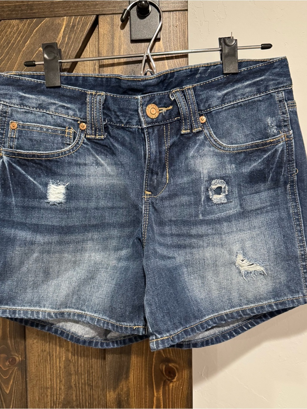 Gap Distressed Dark Blue Denim Women’s Shorts size 6